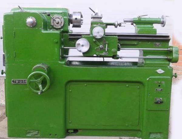 Загальний вигляд токарного верстата ТВ-125В ТВ-125В Загальний вигляд токарного верстата